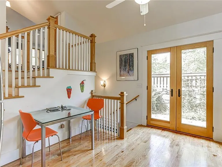 780 Clemont Dr NE — Photo 6