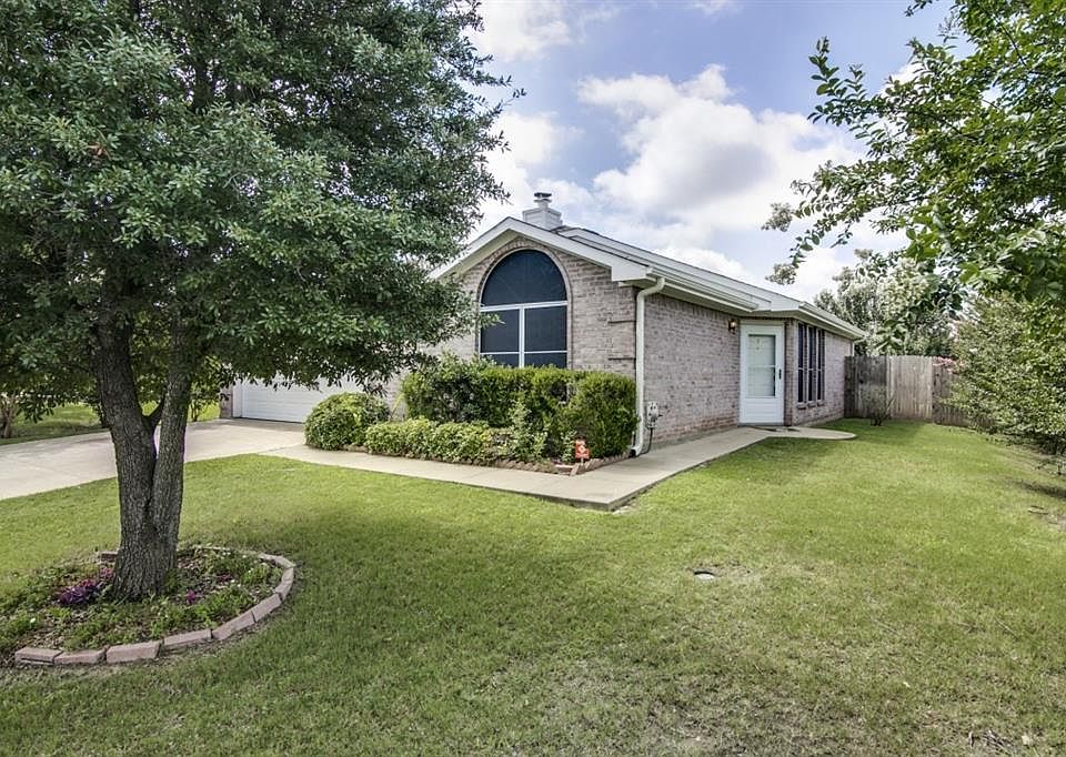 1st image of 232 Lake Travis Dr
