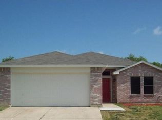 815 Engleside Dr, Arlington, TX 76018