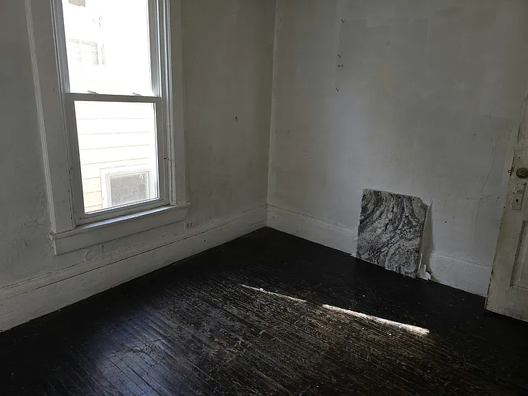 1806 N Peoria Ave — Photo 16