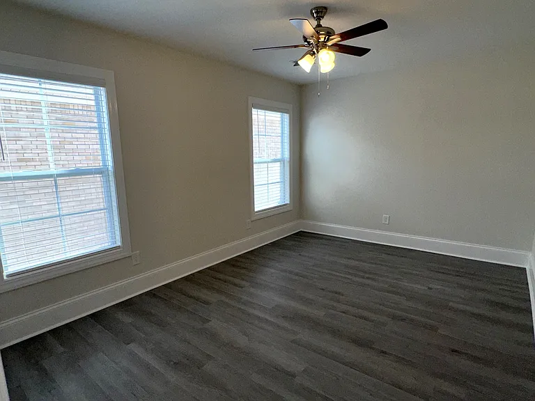 1102 Cavil Hollins Ct — Photo 28