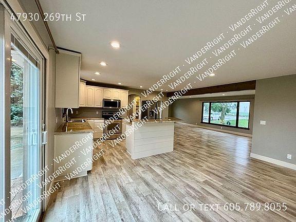 5th image of 47930 269th St