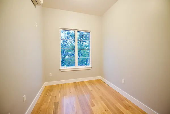 Rented by Nolita Group | media 12