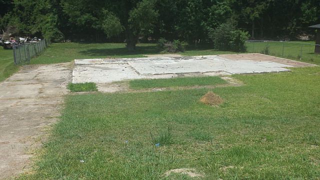 2nd image of 308 Pleasant Valley Dr