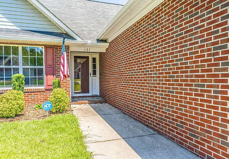 131 River Birch Ln — Photo 2