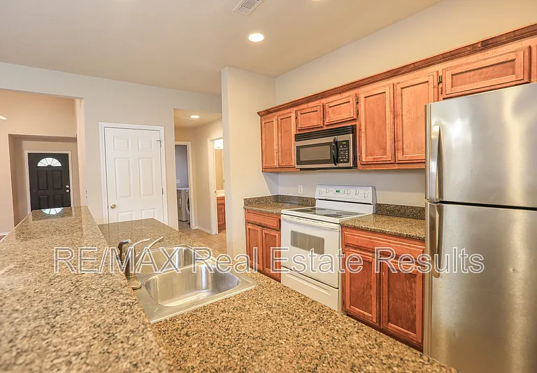 3509 SW Deerfield Blvd #1 — Photo 8