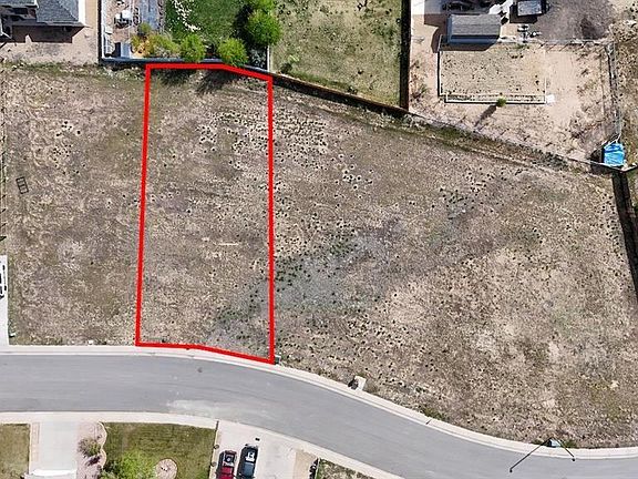 2nd image of 1225 La Mesa Circle