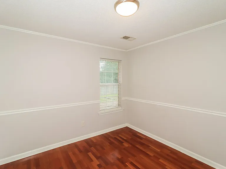 1058 Green Fern Cv — Photo 12