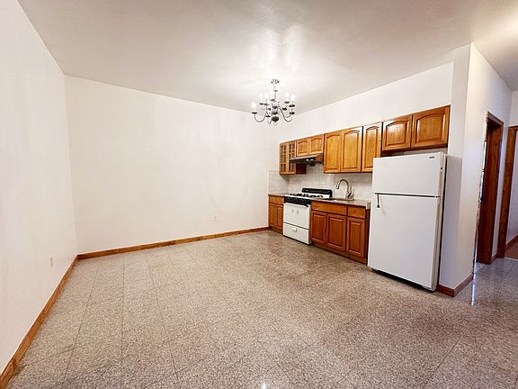 4th image of 8110 17th Ave #3F