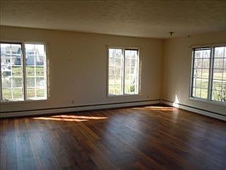 3rd image of 16766 Woodshire Dr