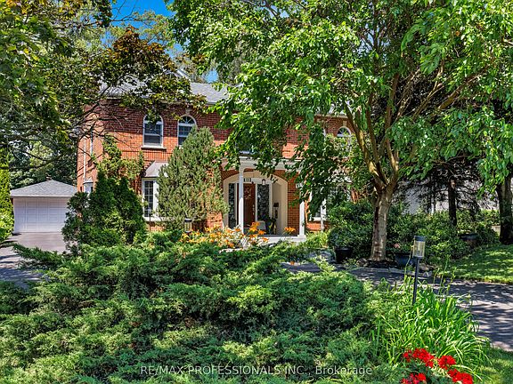 4th image of 106 Rathburn Rd