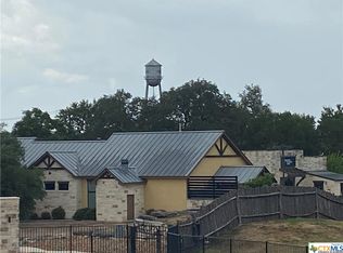 1622 Gruene Vineyard Xing, New Braunfels, TX 78130