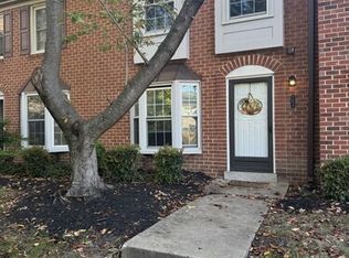 5637 Independence Cir, Alexandria, VA 22312