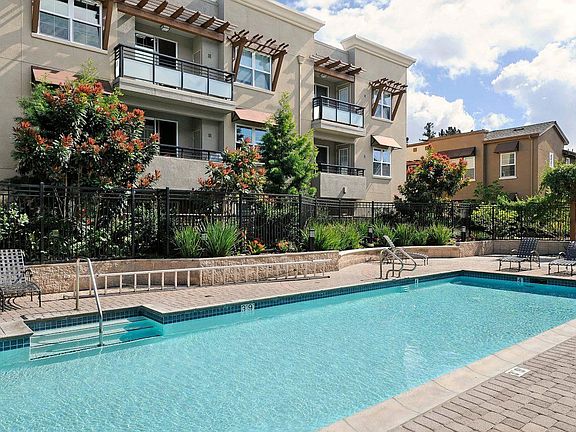 Community pool