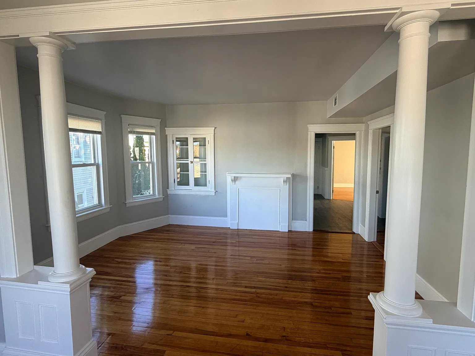21 Sterling St — Photo 3