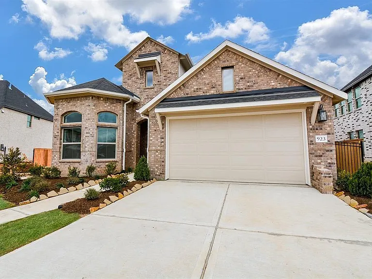 923 Orange Zest Ln — Photo 2