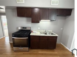 7932 S Saint Lawrence Ave, Chicago, IL 60619