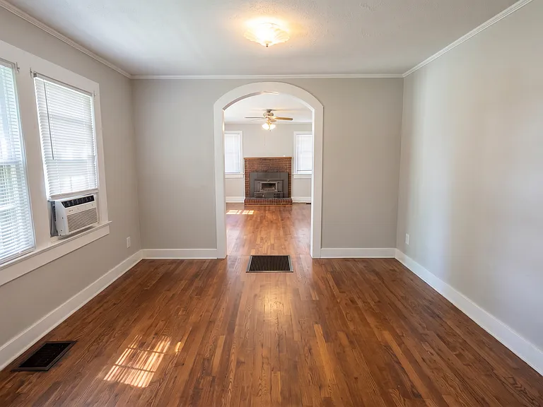 1646 Berkley St SW — Photo 5