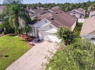4819 Cumbrian Lakes Dr, Kissimmee, FL 34746