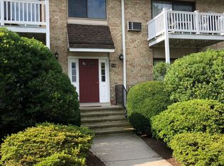 180 Glenbrook Rd APT 3, Stamford, CT 06902