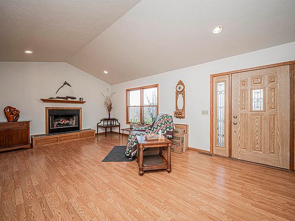 5th image of 3257 Union Rd