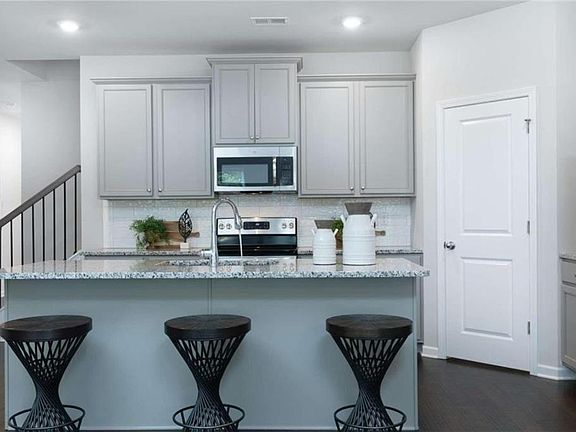 3rd image of 5568 Cannonade Ln