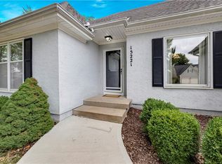 15221 W 84th Ter, Lenexa, KS 66219
