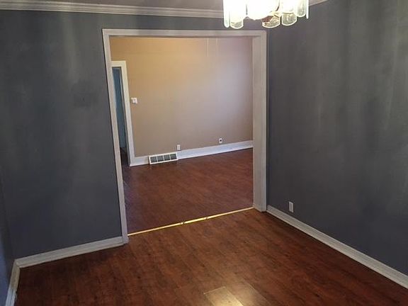 3rd image of 225 N 2nd St