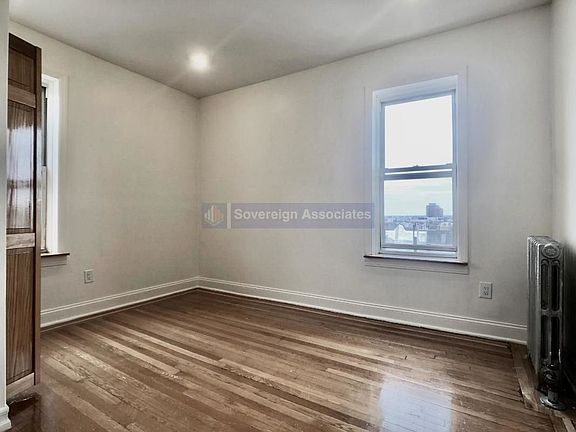 5th image of 536 Fort Washington Ave #G5