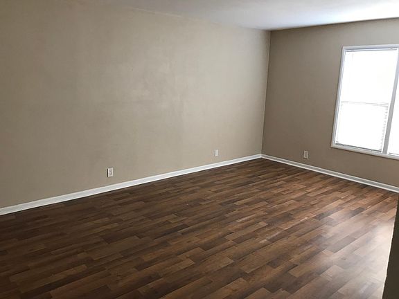 2nd image of 7322 Garfield Ave