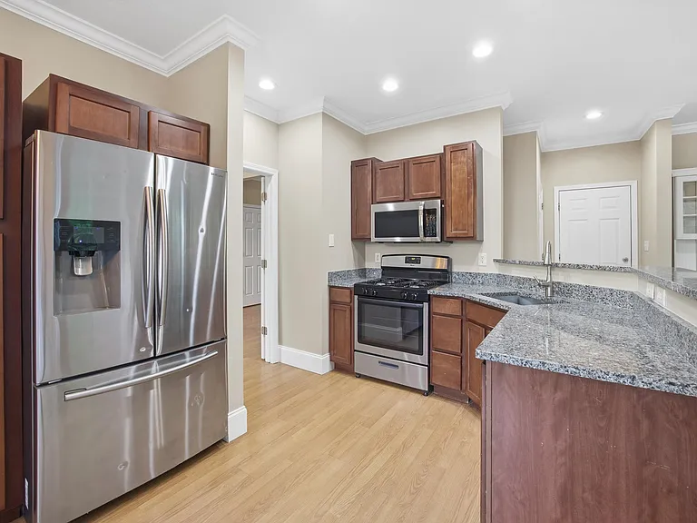 6351 Sea Haven Dr — Photo 13