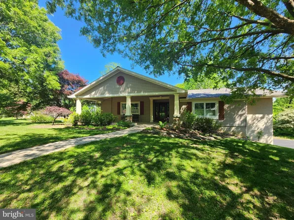 9047 Dunloggin Rd, Ellicott City, MD 21042