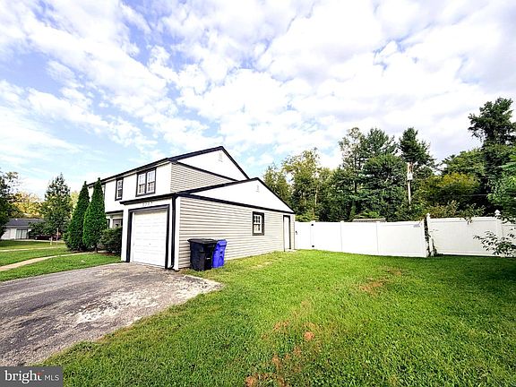5th image of 3207 Superior Ln