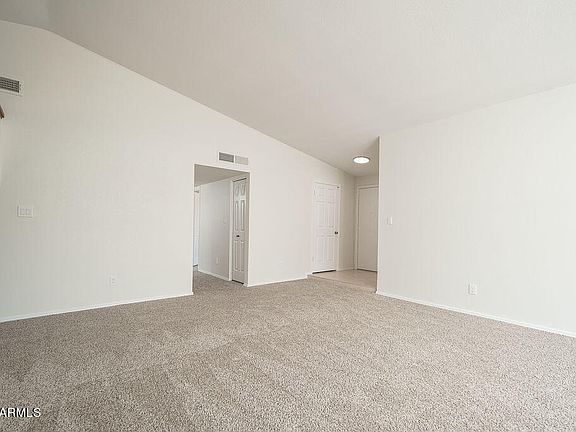 3rd image of 5609 W CORTEZ Street