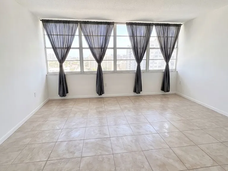 18011 Biscayne Blvd #19021 — Photo 3