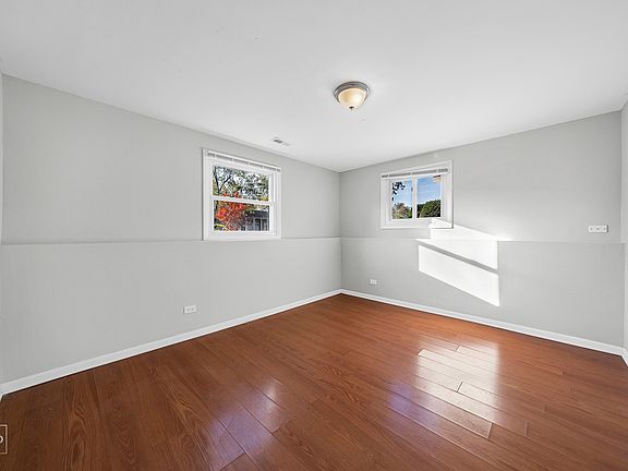 5th image of 17711 Central Park Ave