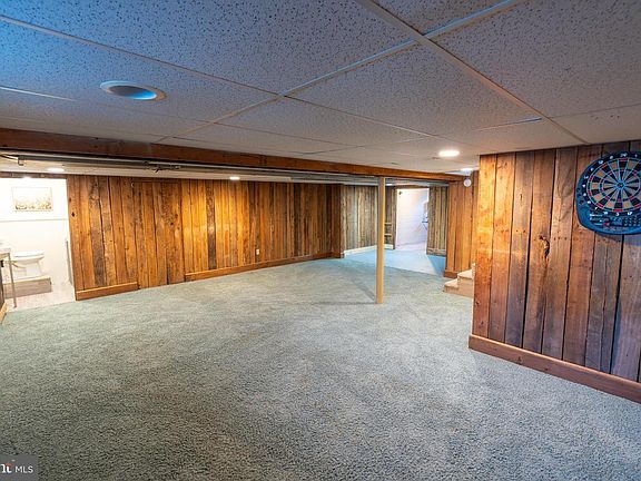 5th image of 1110 Rohrerstown Rd