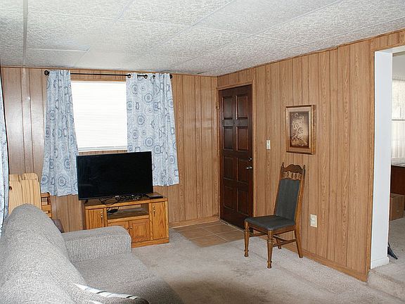 3rd image of 810 W 129th Ave