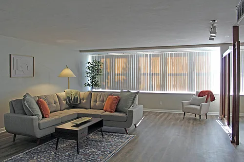 Geneva Apartments Photo 1