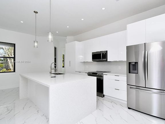 2nd image of 2612 38th St W