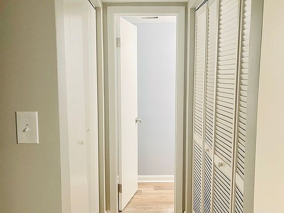 5th image of 5308 Leicester Ct