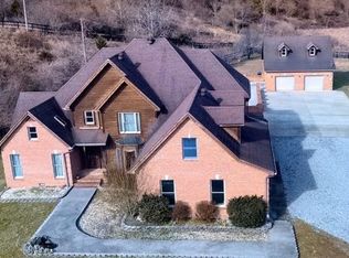 310 Doctors Row, Chavies, KY 41727