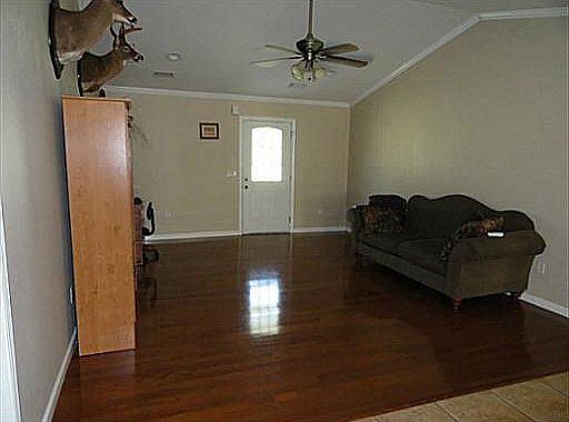 5th image of 505 Poplar St