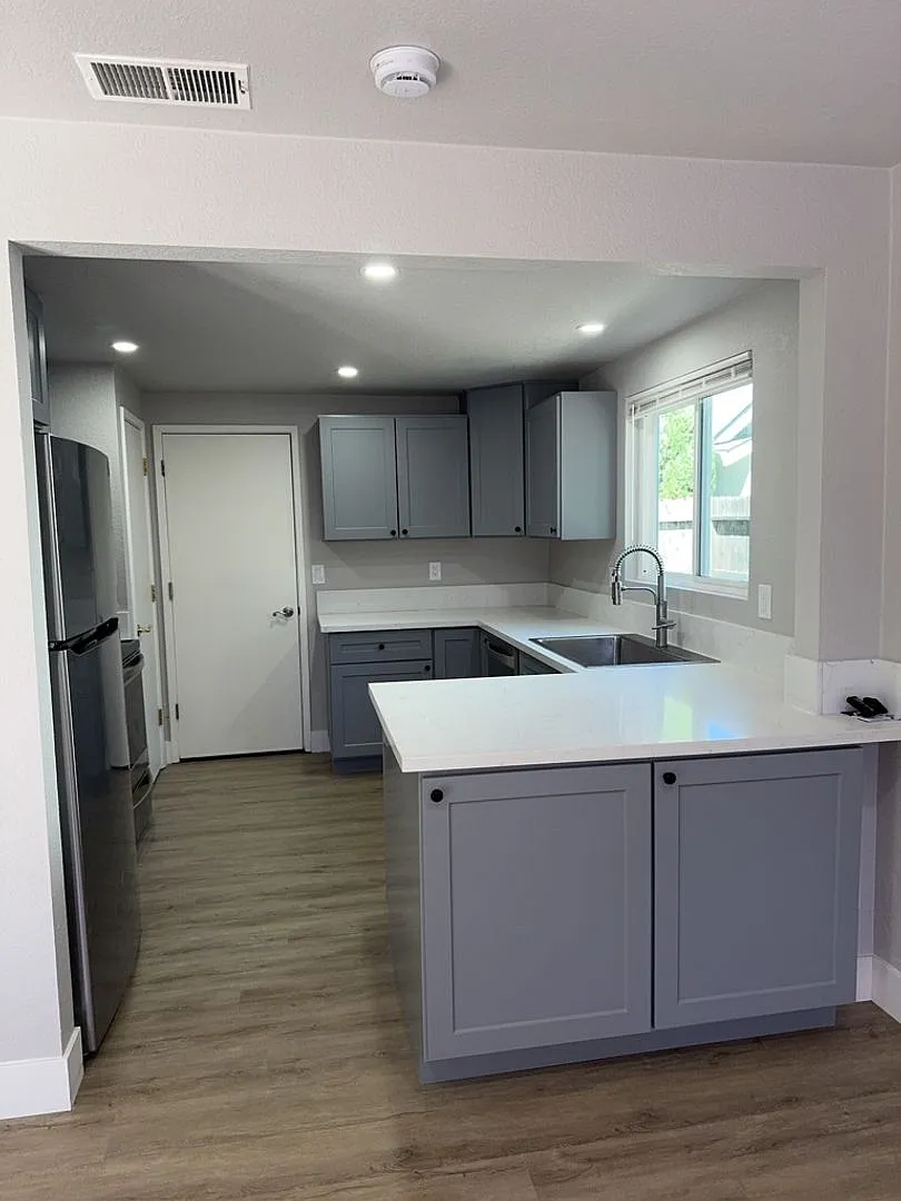 Newly updated Antelope home! — Photo 4