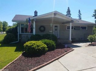 22432 Schafer St, Clinton Township, MI 48035