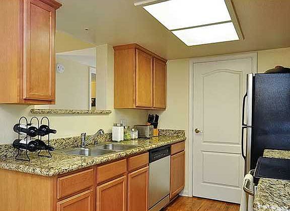 4th image of 12071 Alta Carmel Ct Unit 95