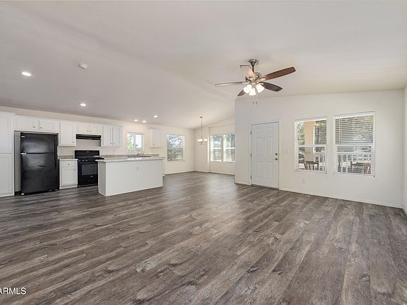 5th image of 5641 E GARLAND PRAIRIE Road