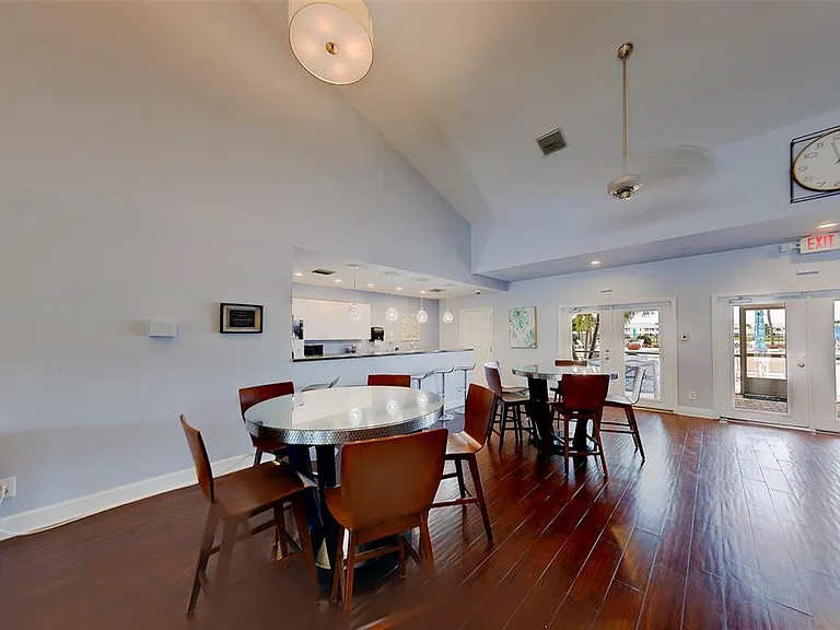 222 Pompano Dr SE #H — Photo 38