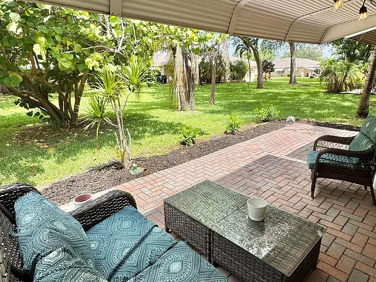 1342 High Point Way #D — Photo 8