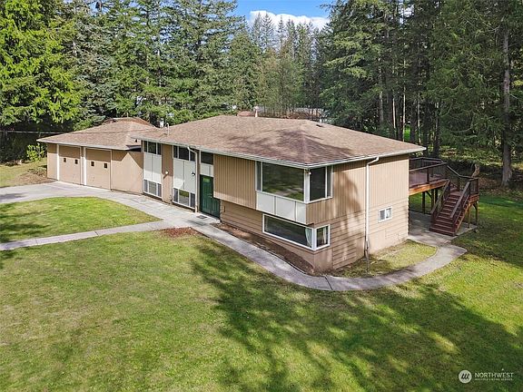 2nd image of 3042 245th Avenue SE
